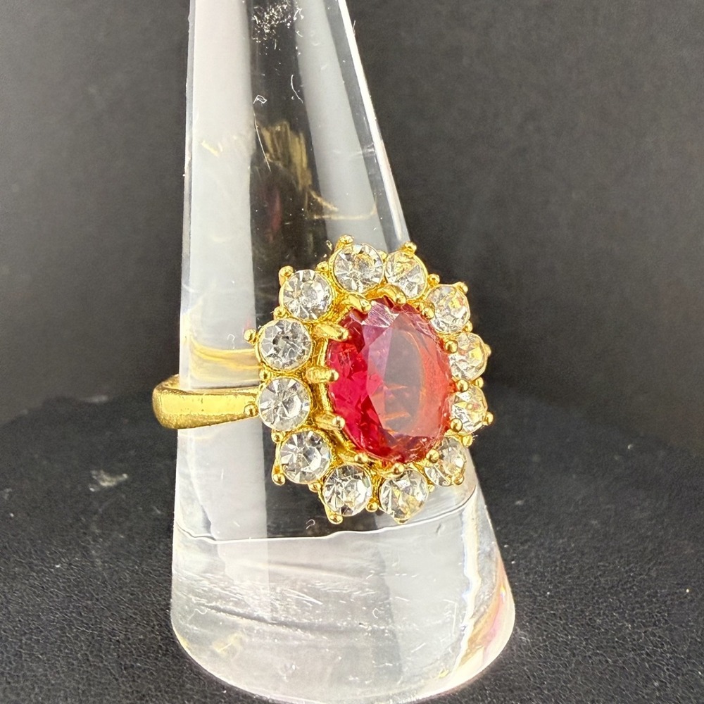 Vintage Estate Ring Gold Tone Red Rhinestone Cocktail Size 9.25
